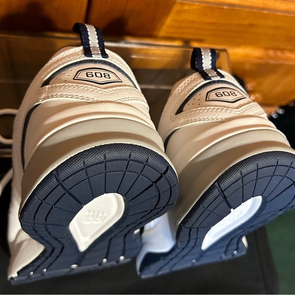 Men’s Brand New size 9 New Balance 608V5 Training Shoe - Picture 4 of 7